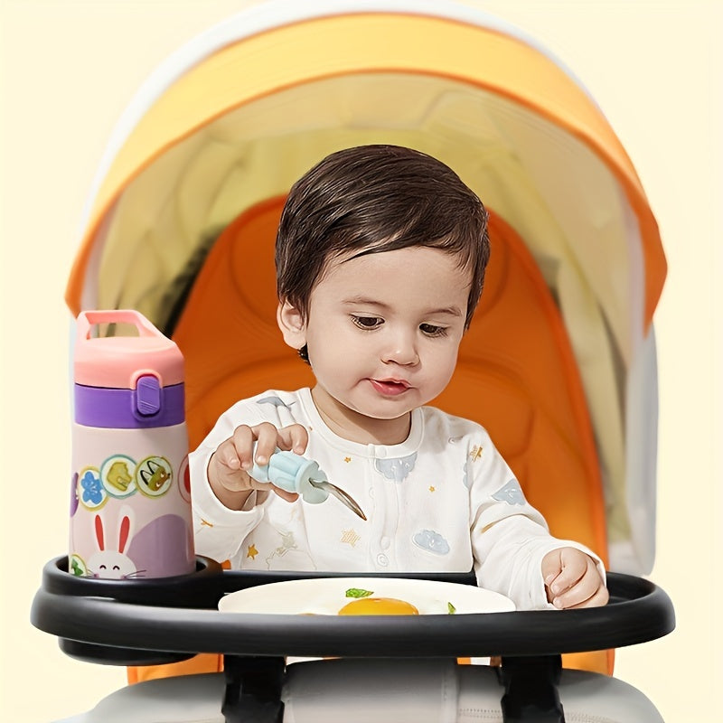 3-in-1 Kinderwagen Bekerhouder met Telefoon- en Snackbakje. Stevig vast te klemmen met antislipclip op de kinderwagenstang. Universeel ontwerp voor onderweg video's kijken.